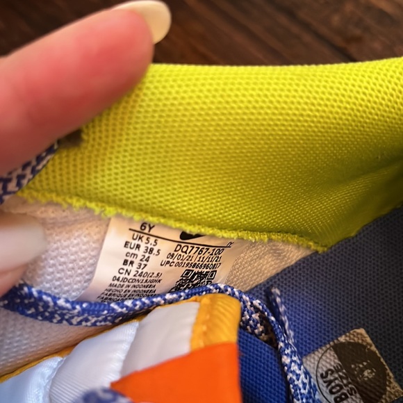 *SOLD*  mens size 6 Air Force 1 sneakers. - Picture 4 of 4